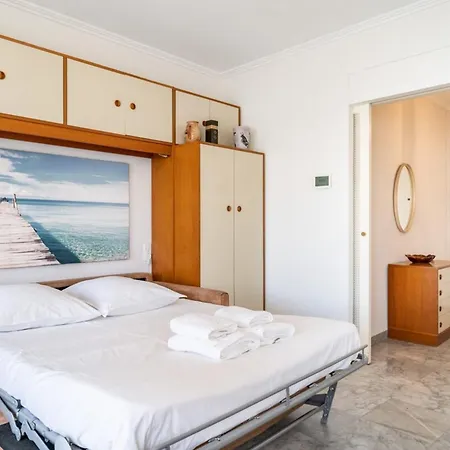 Charming 1 Bedroom On The Floor Appartement *