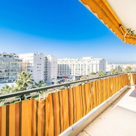 Appartement Charming 1 Bedroom On The Floor