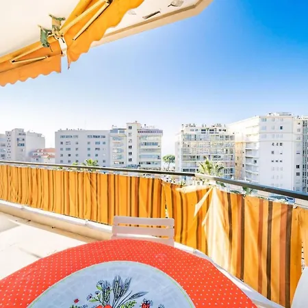 Charming 1 Bedroom On The Floor Appartement